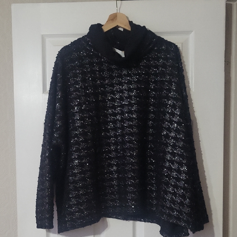Nwt Basia Top